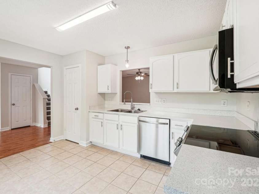 759 Victory Gallop Avenue, Clover, SC 29710.  MLS# CAR4248289, YatesRealty ID 7867. 