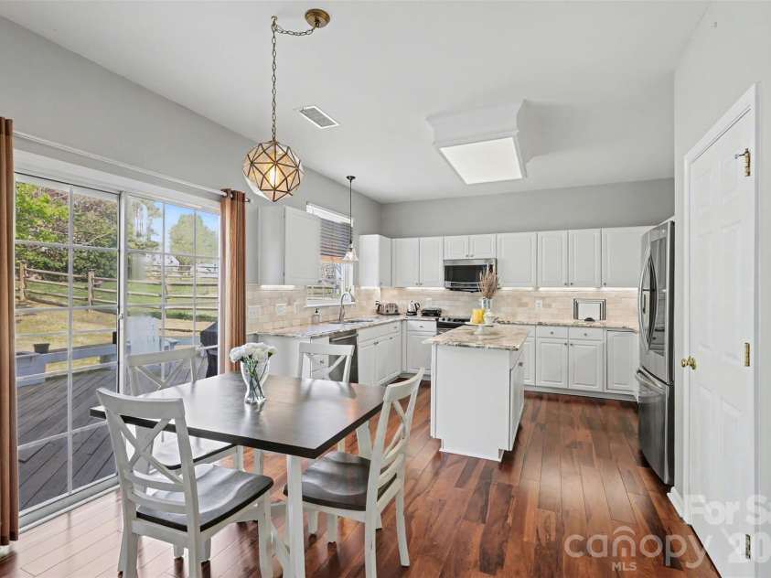 5919 Cambellton Drive, Charlotte, NC 28269.  MLS# CAR4361206, YatesRealty ID 7868. 