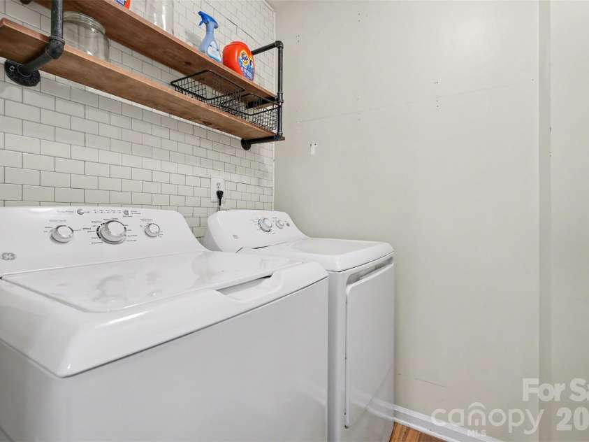 5919 Cambellton Drive, Charlotte, NC 28269.  MLS# CAR4361206, YatesRealty ID 7868. 