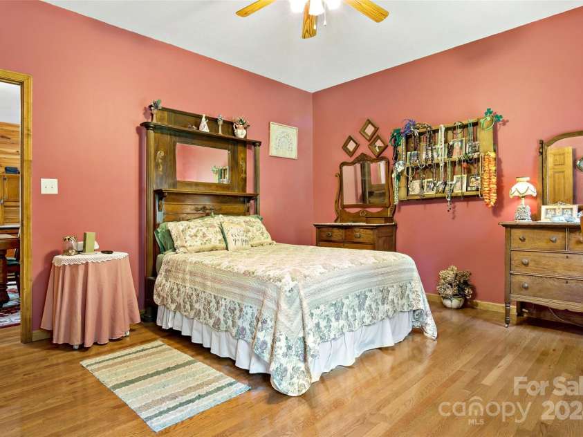 967 Clear Water Drive, Nebo, NC 28761.  MLS# CAR4147969, YatesRealty ID 7868. Primary bedroom