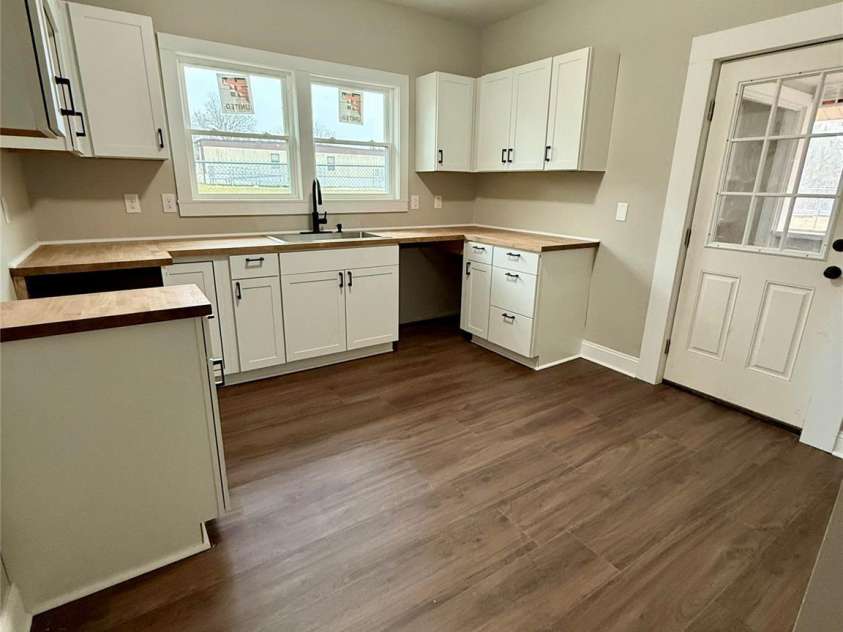 102 Watterson Street, Kings Mountain, NC 28086.  MLS# CAR4333683, YatesRealty ID 7869. 