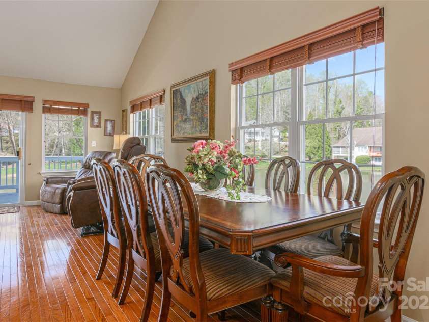 96 Grist Mill Drive, Hendersonville, NC 28739.  MLS# CAR4243943, YatesRealty ID 7869. 