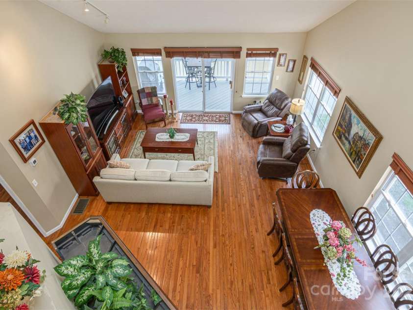 96 Grist Mill Drive, Hendersonville, NC 28739.  MLS# CAR4243943, YatesRealty ID 7869. 