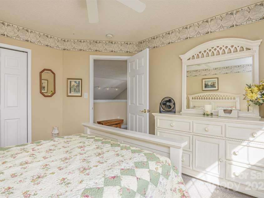 96 Grist Mill Drive, Hendersonville, NC 28739.  MLS# CAR4243943, YatesRealty ID 7869. 