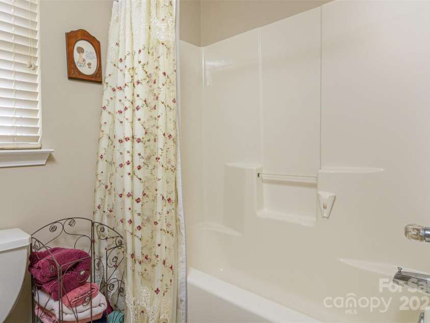 96 Grist Mill Drive, Hendersonville, NC 28739.  MLS# CAR4243943, YatesRealty ID 7869. 