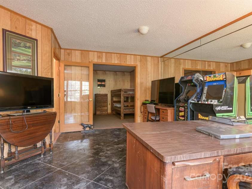 96 Grist Mill Drive, Hendersonville, NC 28739.  MLS# CAR4243943, YatesRealty ID 7869. 