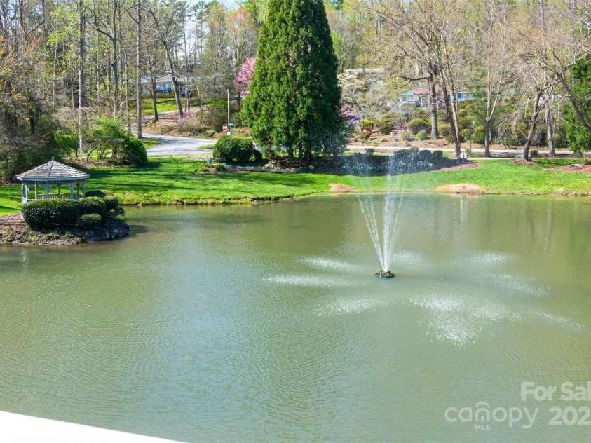 96 Grist Mill Drive, Hendersonville, NC 28739.  MLS# CAR4243943, YatesRealty ID 7869. 