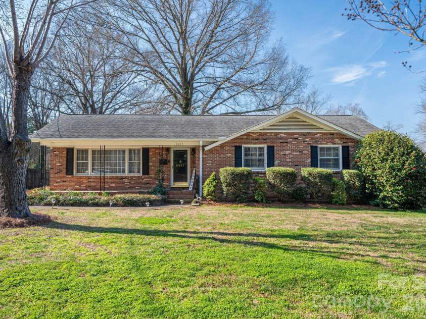 2017 Belmar Drive, Gastonia, NC 28052.  MLS# CAR4353756, YatesRealty ID 7870. 
