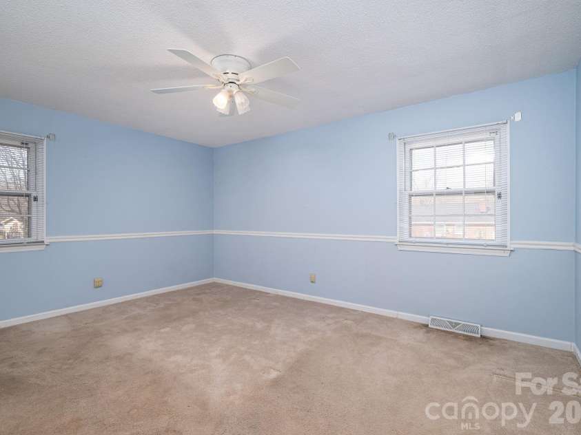2017 Belmar Drive, Gastonia, NC 28052.  MLS# CAR4353756, YatesRealty ID 7870. 