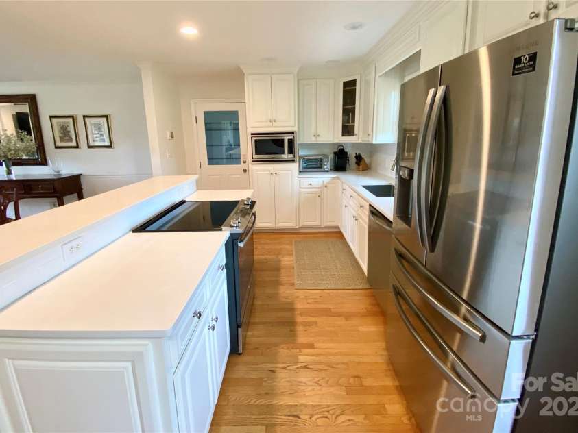 5119 Blackberry Lane, Matthews, NC 28104.  MLS# CAR4240409, YatesRealty ID 7870. 