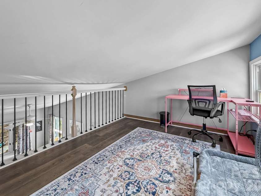 1331 Hickory Point Drive, Lexington, NC 27292.  MLS# CAR4355621, YatesRealty ID 7871. 