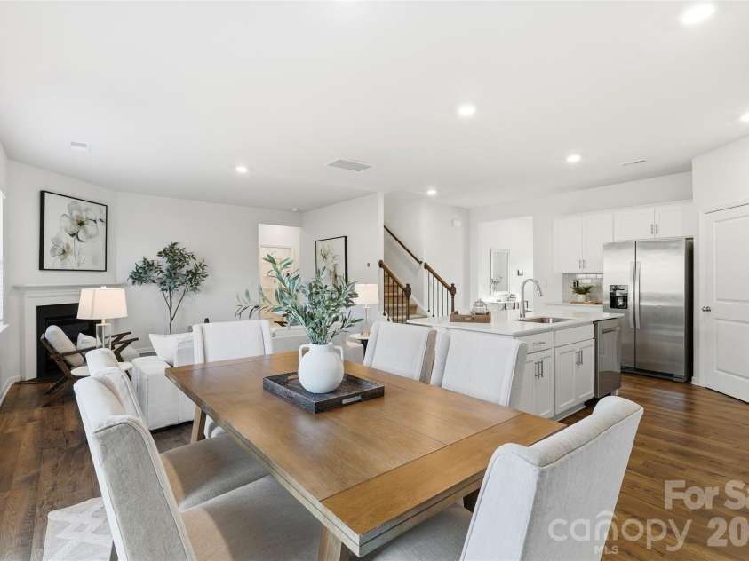 8232 Kennesaw Drive, Gastonia, NC 28056.  MLS# CAR4334285, YatesRealty ID 7873. Dining space for 6