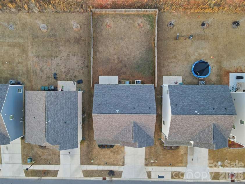 8232 Kennesaw Drive, Gastonia, NC 28056.  MLS# CAR4334285, YatesRealty ID 7873. Fully Fenced Back Yard