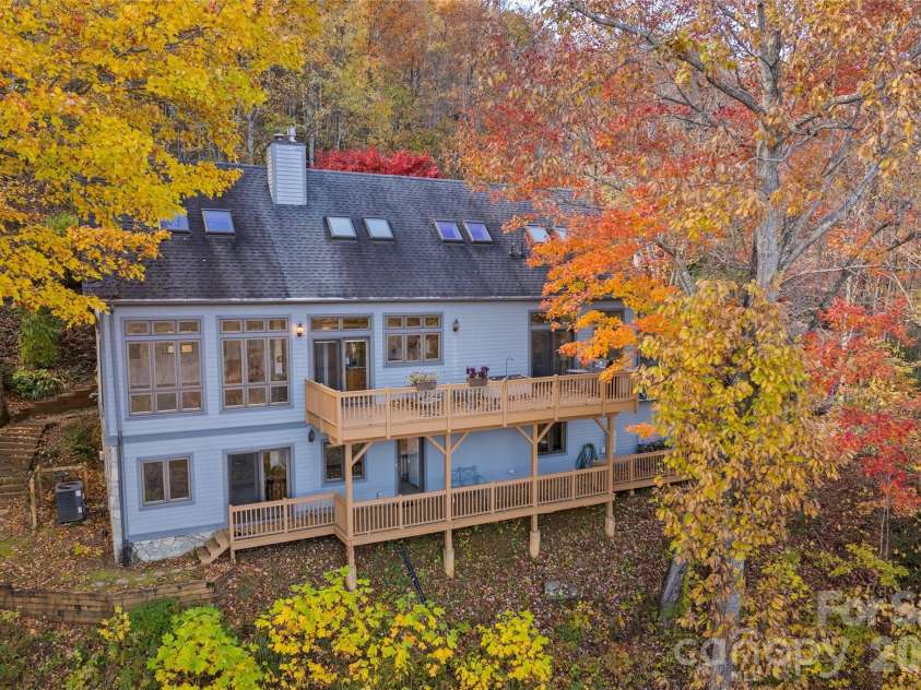 33 Great Aspen Way, Black Mountain, NC 28711.  MLS# CAR4321189, YatesRealty ID 7875. 