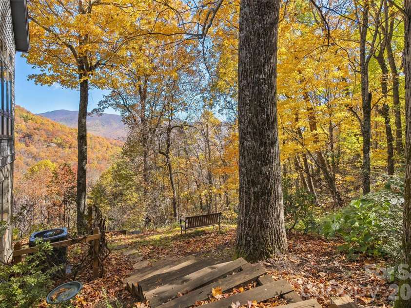 33 Great Aspen Way, Black Mountain, NC 28711.  MLS# CAR4321189, YatesRealty ID 7875. 