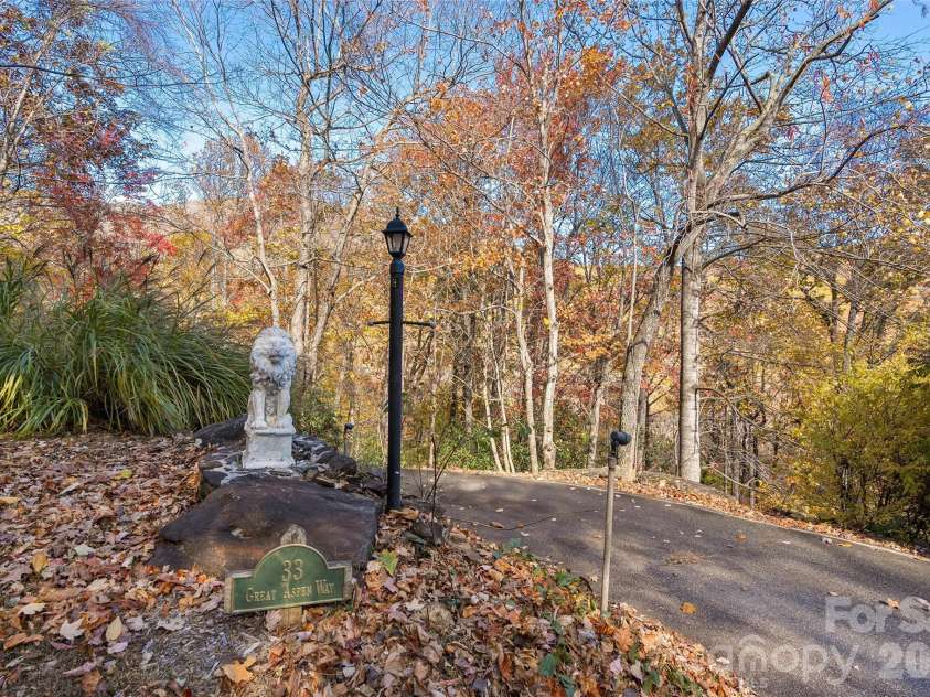 33 Great Aspen Way, Black Mountain, NC 28711.  MLS# CAR4321189, YatesRealty ID 7875. 