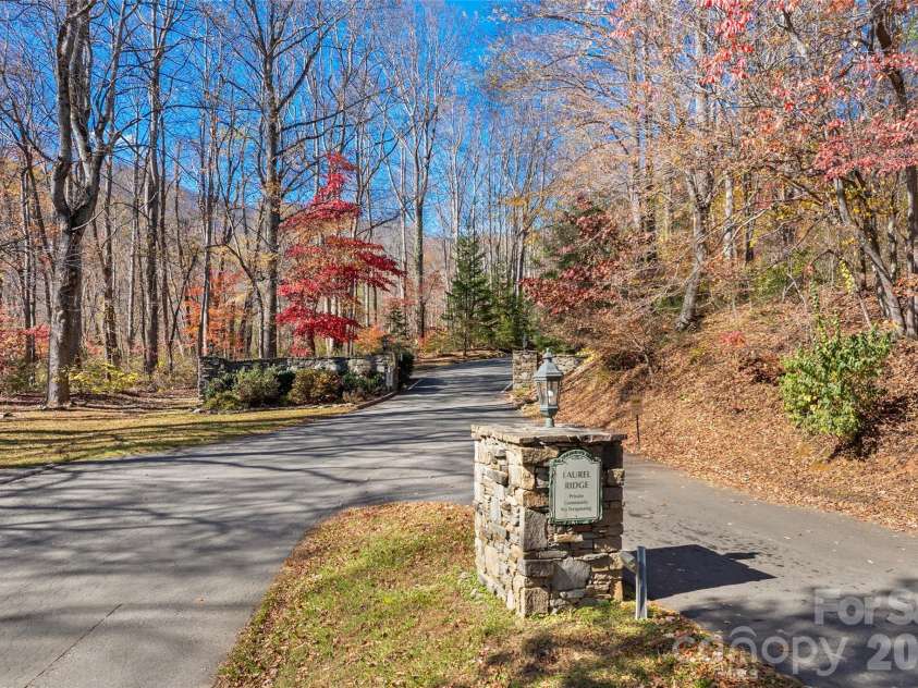 33 Great Aspen Way, Black Mountain, NC 28711.  MLS# CAR4321189, YatesRealty ID 7875. 