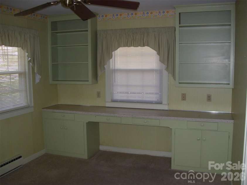 2402 Brantley Road, Kannapolis, NC 28083.  MLS# CAR4359630, YatesRealty ID 7877. 