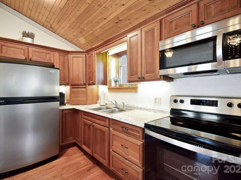 163 Black Pine Road, Newland, NC 28657.  MLS# CAR4221789, YatesRealty ID 788. 