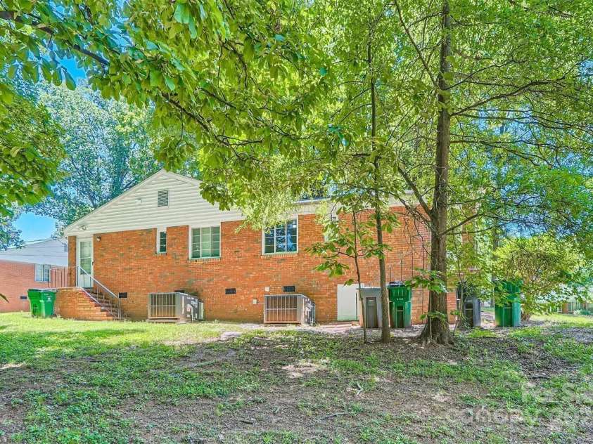 3210 Marlborough Road, Charlotte, NC 28208.  MLS# CAR4322813, YatesRealty ID 788. Backyard