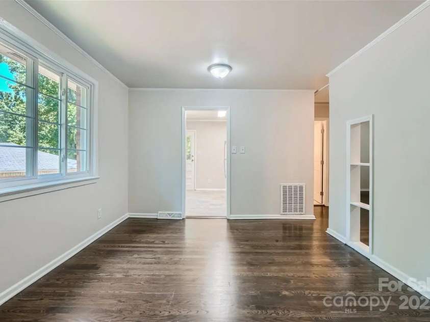 3210 Marlborough Road, Charlotte, NC 28208.  MLS# CAR4322813, YatesRealty ID 788. Living Room