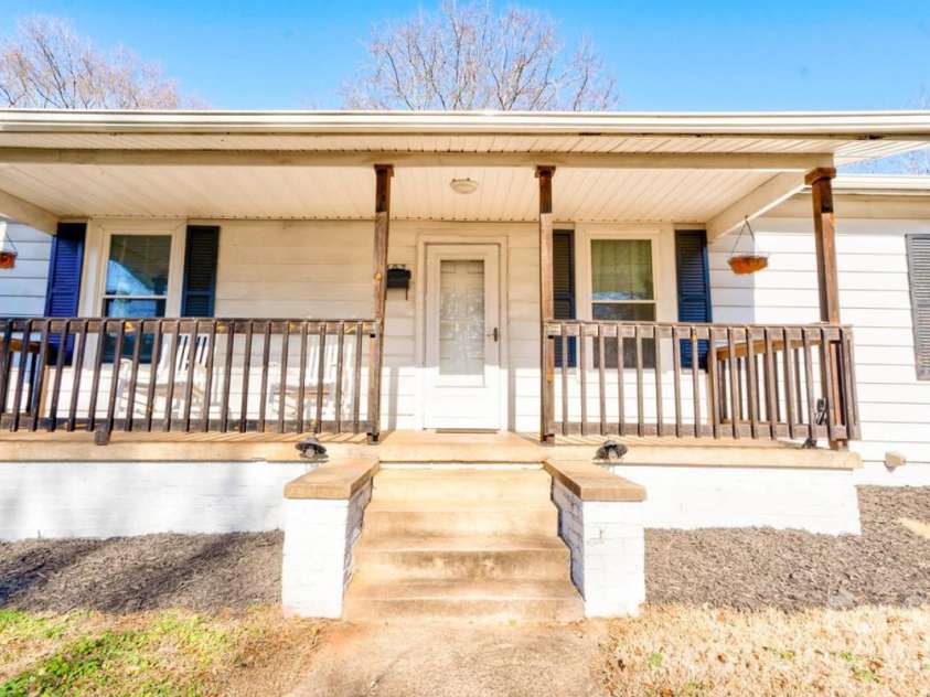 403 Whitener Street, Shelby, NC 28152.  MLS# CAR4341963, YatesRealty ID 7880. 