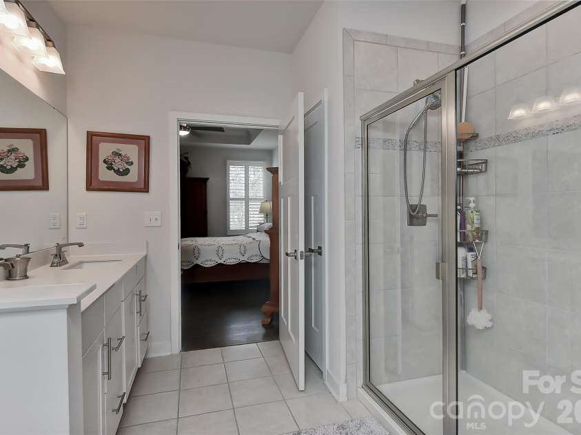 146 Beacon Drive, Mooresville, NC 28117.  MLS# CAR4355027, YatesRealty ID 7881. 