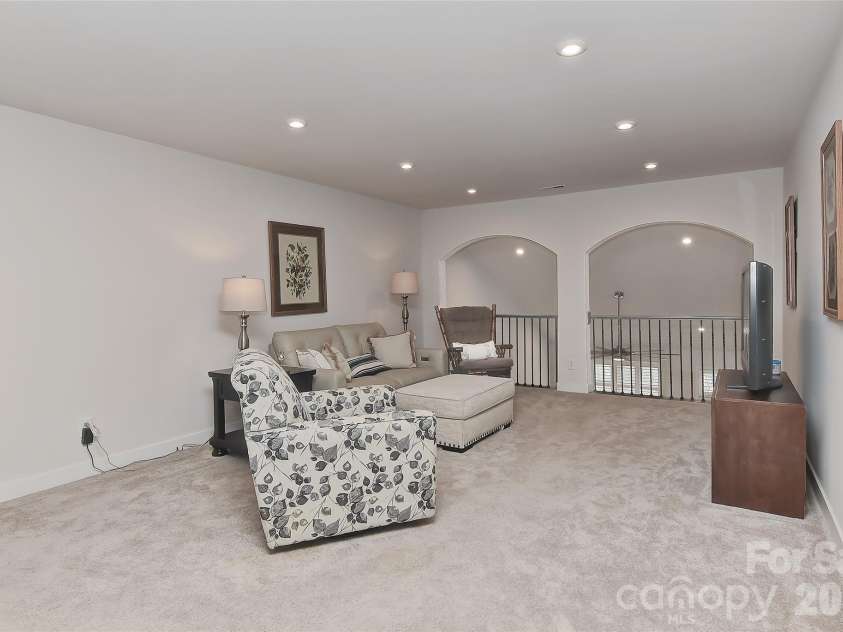 146 Beacon Drive, Mooresville, NC 28117.  MLS# CAR4355027, YatesRealty ID 7881. 