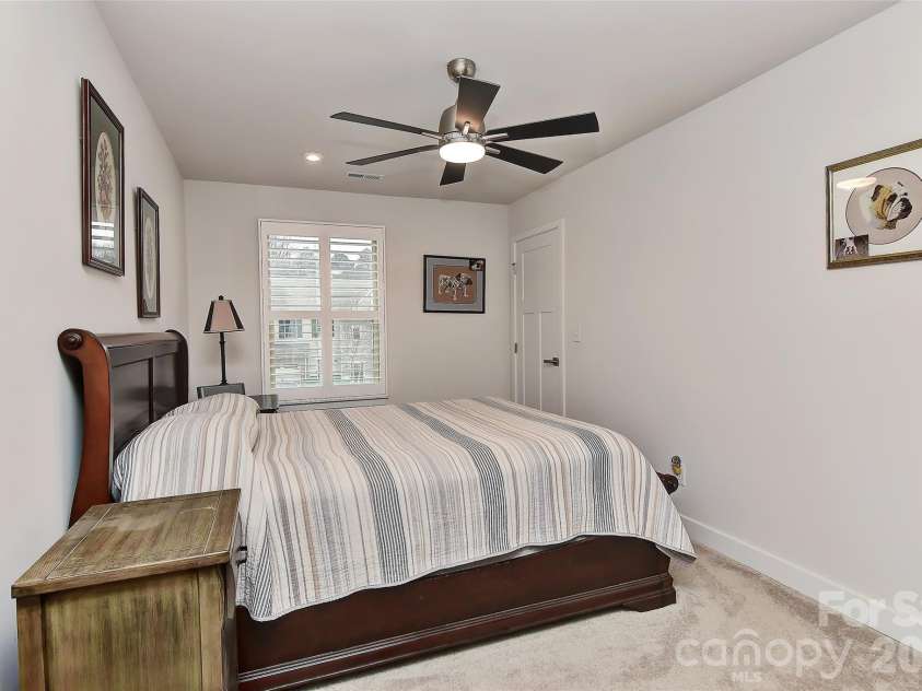 146 Beacon Drive, Mooresville, NC 28117.  MLS# CAR4355027, YatesRealty ID 7881. 