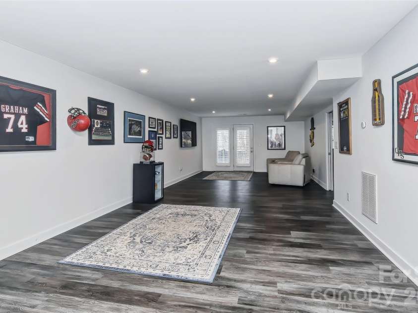 146 Beacon Drive, Mooresville, NC 28117.  MLS# CAR4355027, YatesRealty ID 7881. 