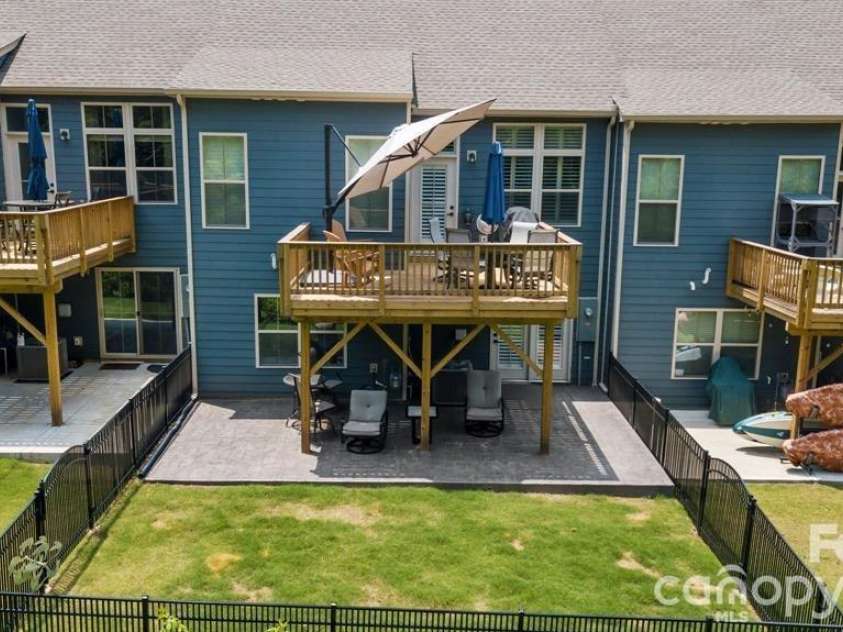 146 Beacon Drive, Mooresville, NC 28117.  MLS# CAR4355027, YatesRealty ID 7881. 