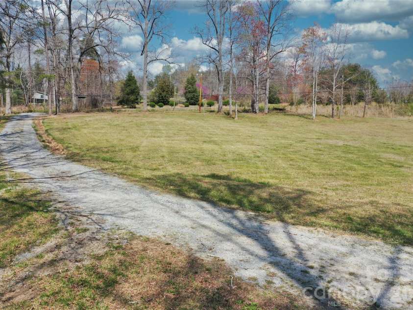 4319 US 64 Highway, Rutherfordton, NC 28139.  MLS# CAR4357254, YatesRealty ID 7882. 