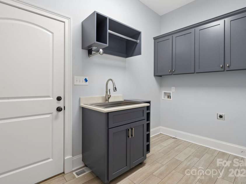 2840 Wheatfield Court, Lincolnton, NC 28092.  MLS# CAR4242870, YatesRealty ID 7883. 