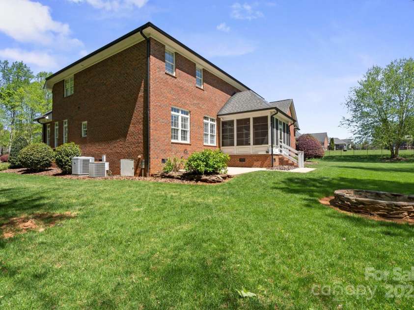 2840 Wheatfield Court, Lincolnton, NC 28092.  MLS# CAR4242870, YatesRealty ID 7883. 