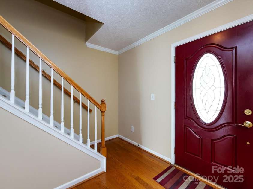 2316 Highland Park Drive, Charlotte, NC 28269.  MLS# CAR4245292, YatesRealty ID 7887. 