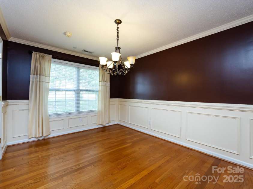 2316 Highland Park Drive, Charlotte, NC 28269.  MLS# CAR4245292, YatesRealty ID 7887. 