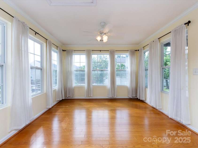 2316 Highland Park Drive, Charlotte, NC 28269.  MLS# CAR4245292, YatesRealty ID 7887. 