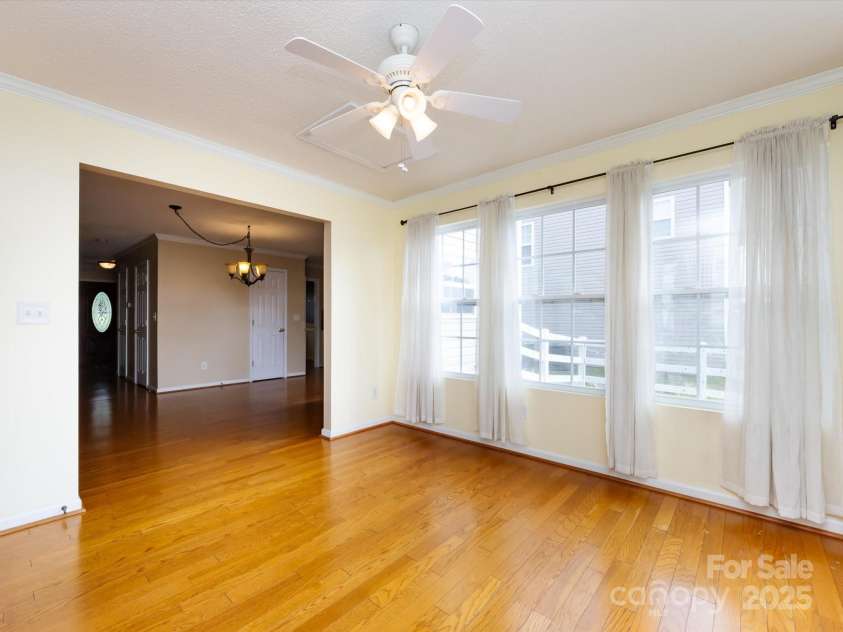 2316 Highland Park Drive, Charlotte, NC 28269.  MLS# CAR4245292, YatesRealty ID 7887. 