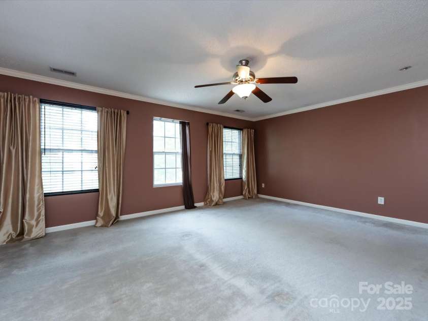 2316 Highland Park Drive, Charlotte, NC 28269.  MLS# CAR4245292, YatesRealty ID 7887. 