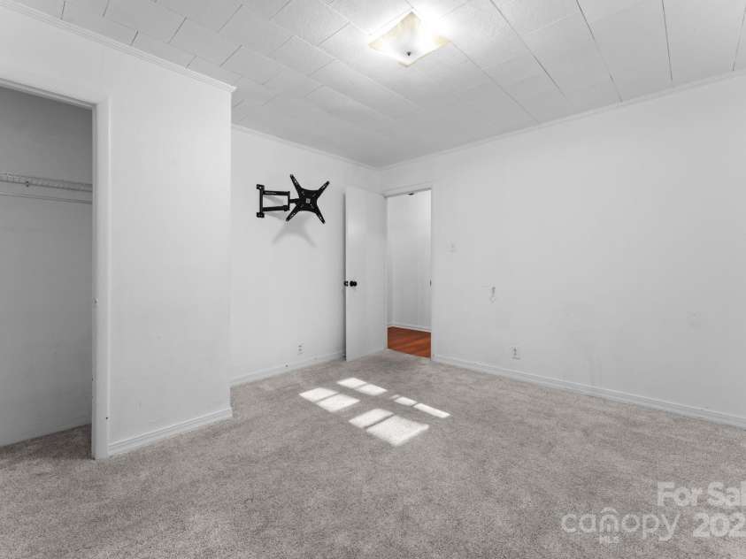 621 Kitchens Branch Road, Sylva, NC 28779.  MLS# CAR4318582, YatesRealty ID 7887. Bonus room