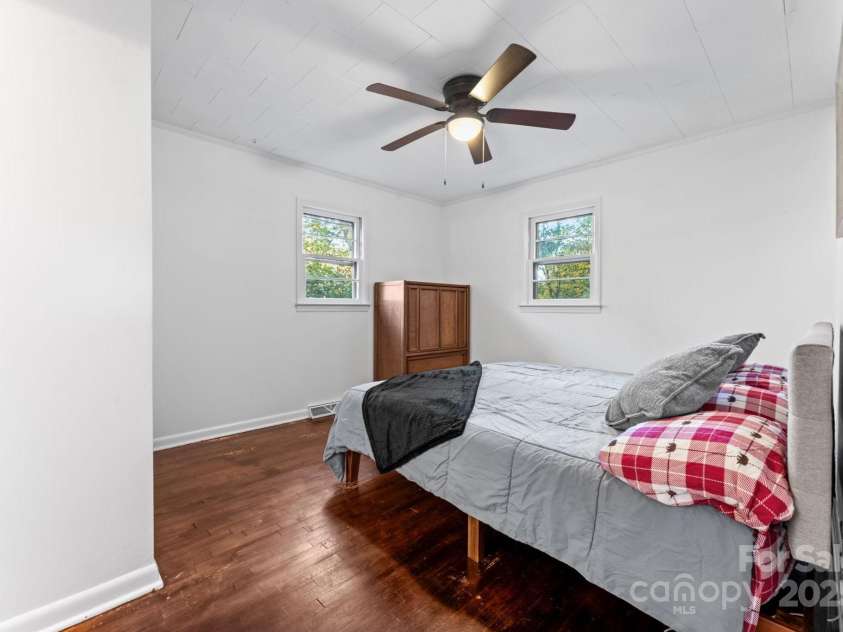 621 Kitchens Branch Road, Sylva, NC 28779.  MLS# CAR4318582, YatesRealty ID 7887. Primary bedroom