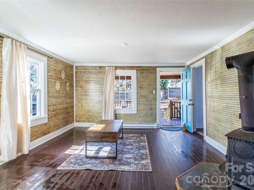 105 Adams Hill Road, Asheville, NC 28806.  MLS# CAR4385823, YatesRealty ID 7888. Main LR View from Dining