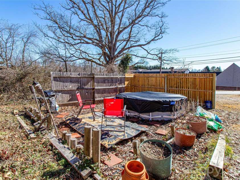 105 Adams Hill Road, Asheville, NC 28806.  MLS# CAR4385823, YatesRealty ID 7888. Pool will Convey!