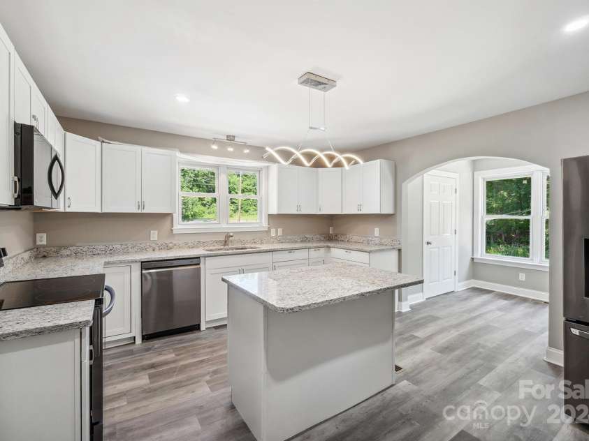 2120 Old Salisbury Concord Road, Concord, NC 28025.  MLS# CAR4149928, YatesRealty ID 7889. Kitchen