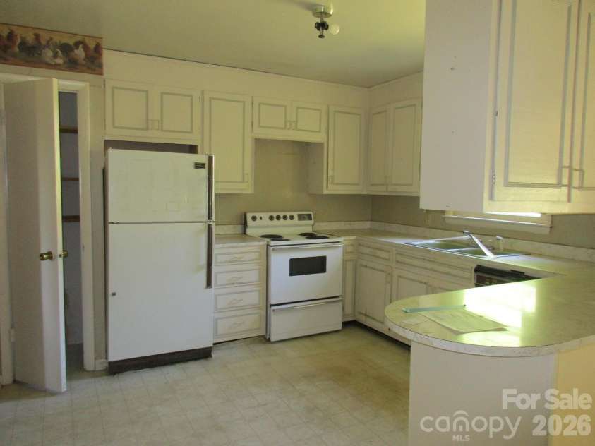 225 Davis Road, Crumpler, NC 28617.  MLS# CAR4349380, YatesRealty ID 7889. 