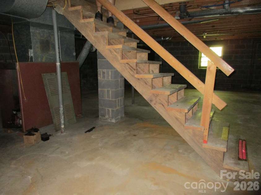 225 Davis Road, Crumpler, NC 28617.  MLS# CAR4349380, YatesRealty ID 7889. 