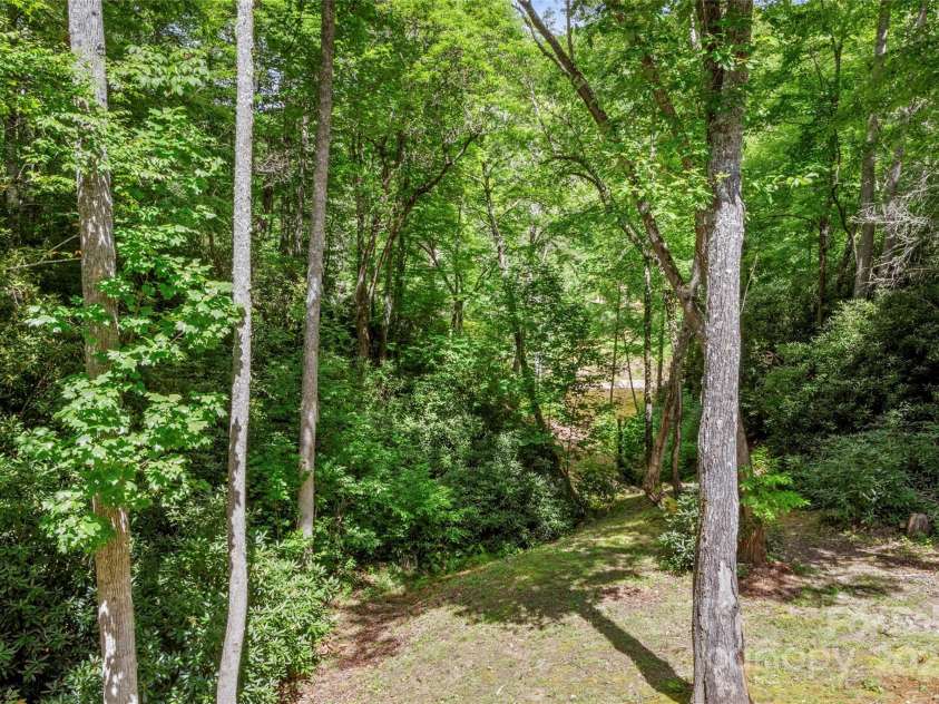 862 Clearwater Lane, Burnsville, NC 28714.  MLS# CAR4164719, YatesRealty ID 789. 