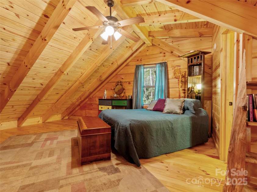 862 Clearwater Lane, Burnsville, NC 28714.  MLS# CAR4164719, YatesRealty ID 789. Loft bedroom