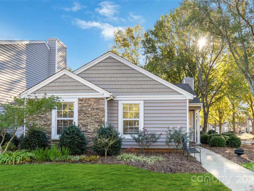 1835 Fairlawn Court, Rock Hill, SC 29732.  MLS# CAR4200711, YatesRealty ID 7890. 