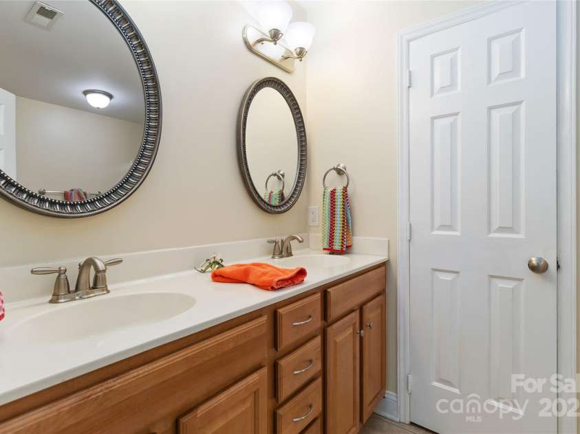 1835 Fairlawn Court, Rock Hill, SC 29732.  MLS# CAR4200711, YatesRealty ID 7890. 